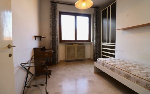 4 Locali Via Attilio Regolo