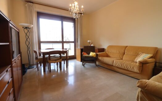 4 Locali Via Attilio Regolo