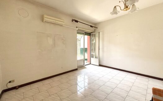 2 Locali Via Valvassori Peroni