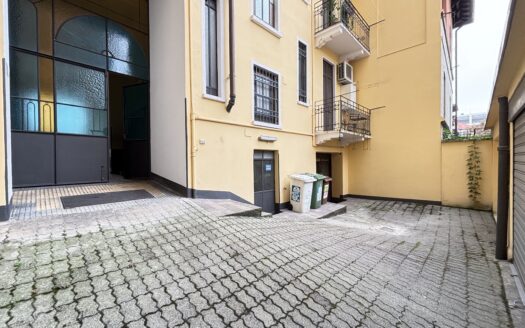 Magazzino Viale Corsica